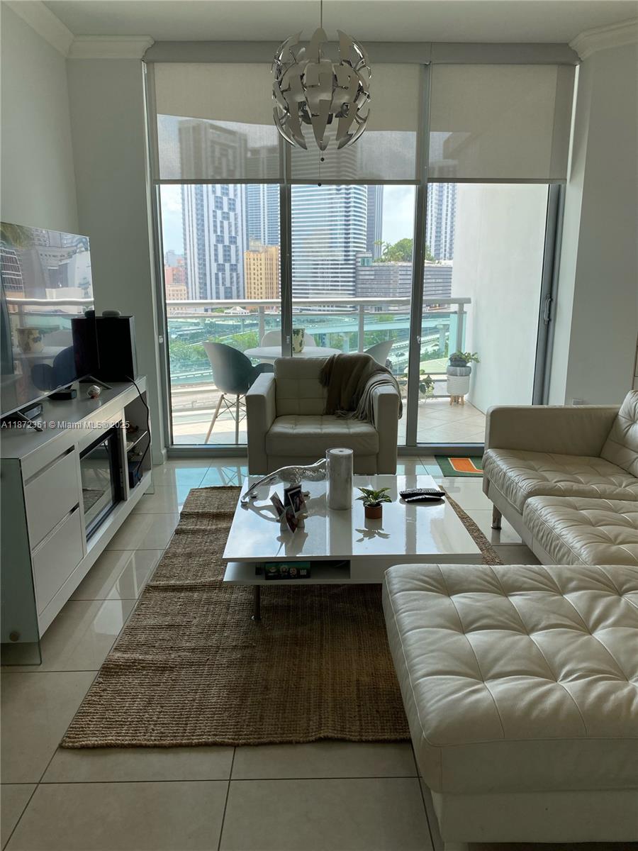 350 S Miami Ave #1113, Miami FL 33130
