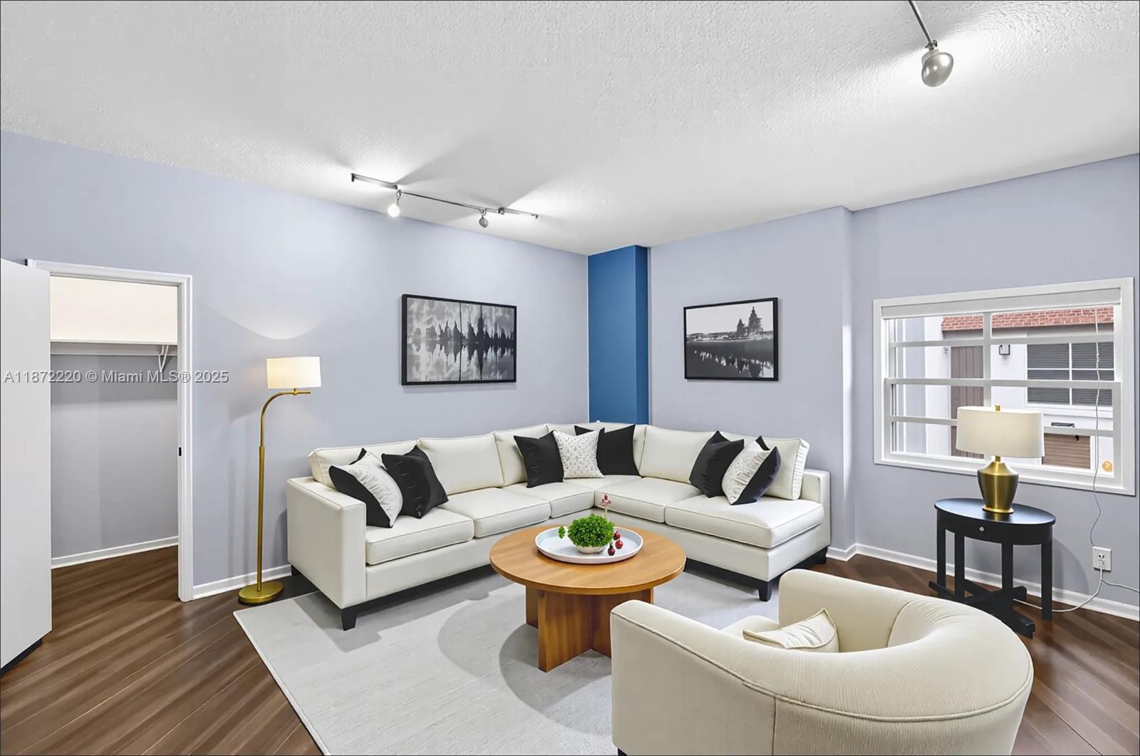 Property photo # 0