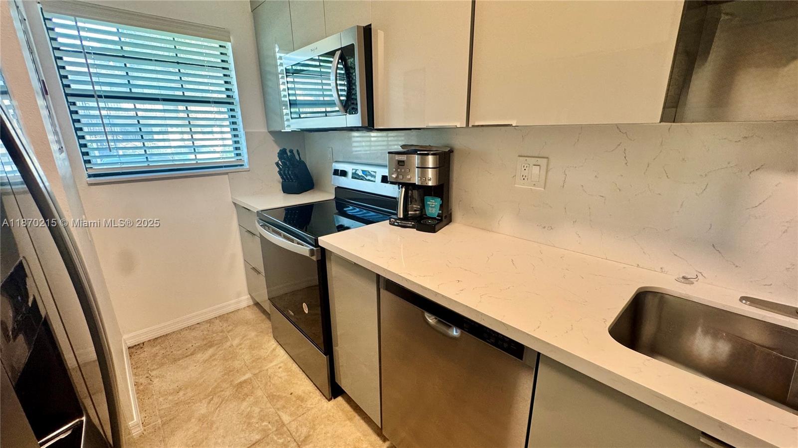 Property photo # 6