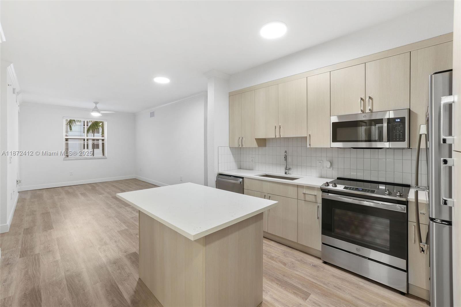 Property photo # 6