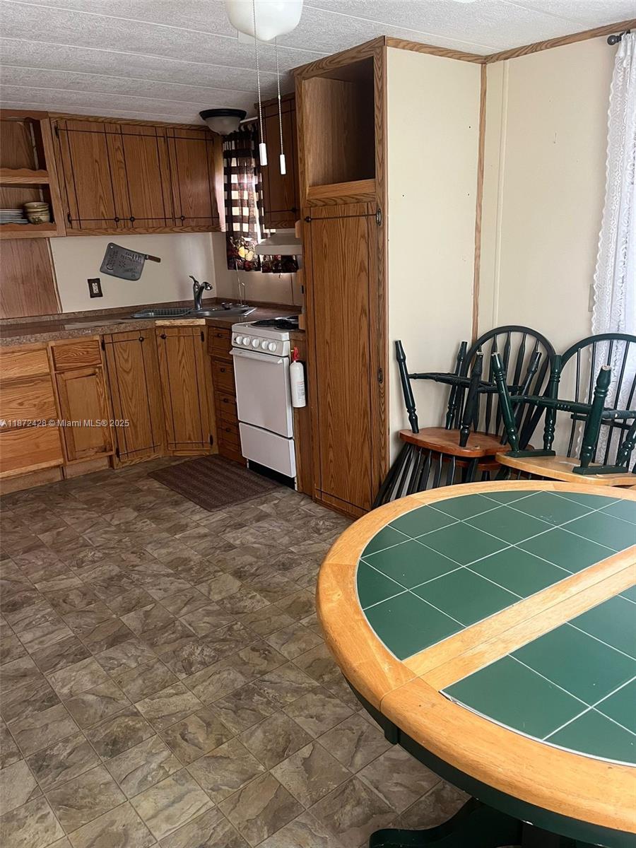 Property photo # 6