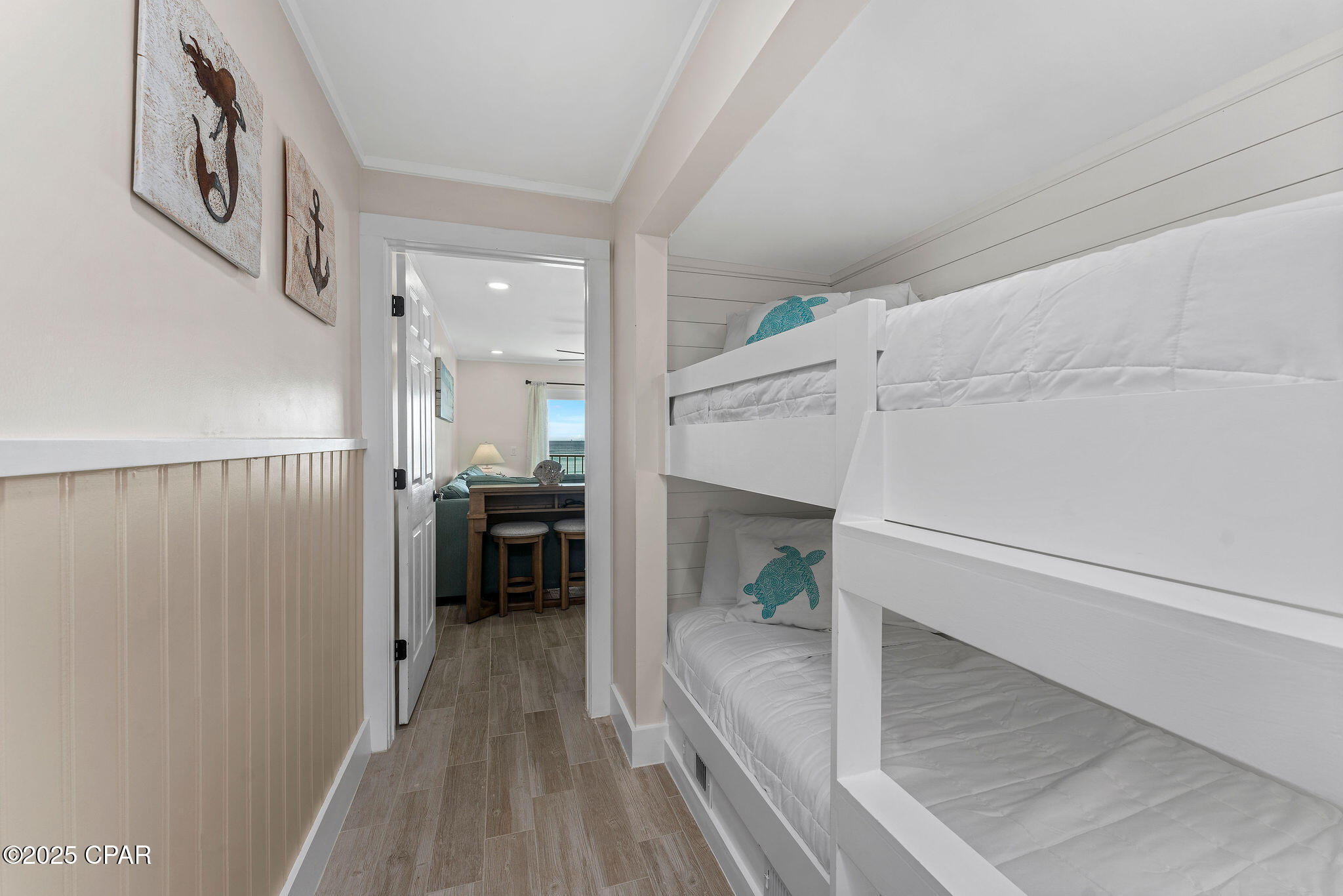 Image 17 For 8743 Thomas Drive 422