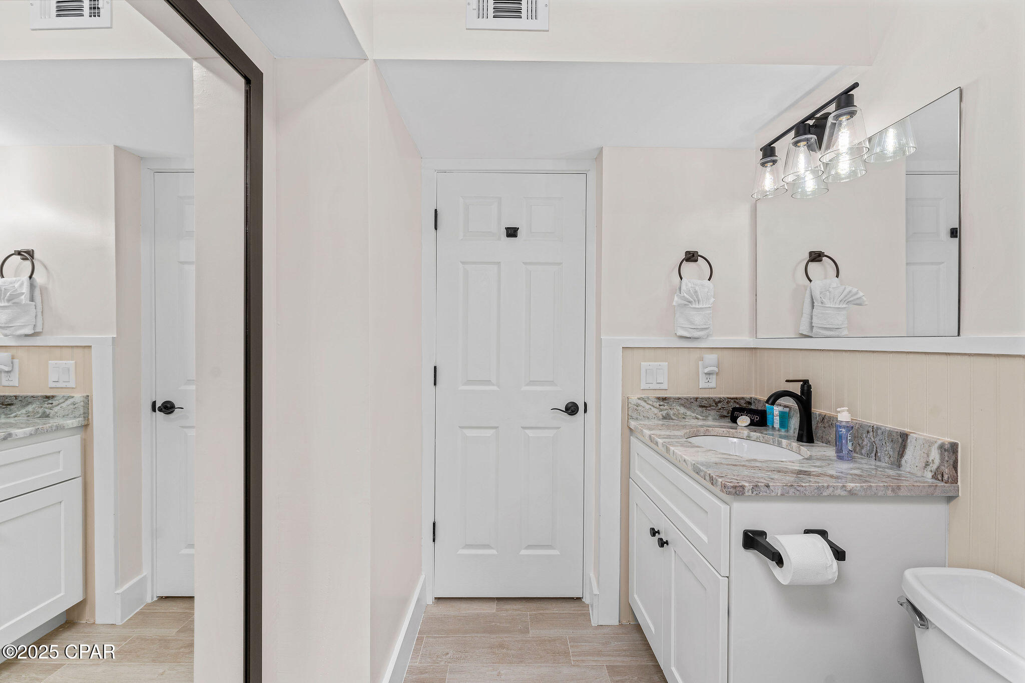 Image 26 For 8743 Thomas Drive 422