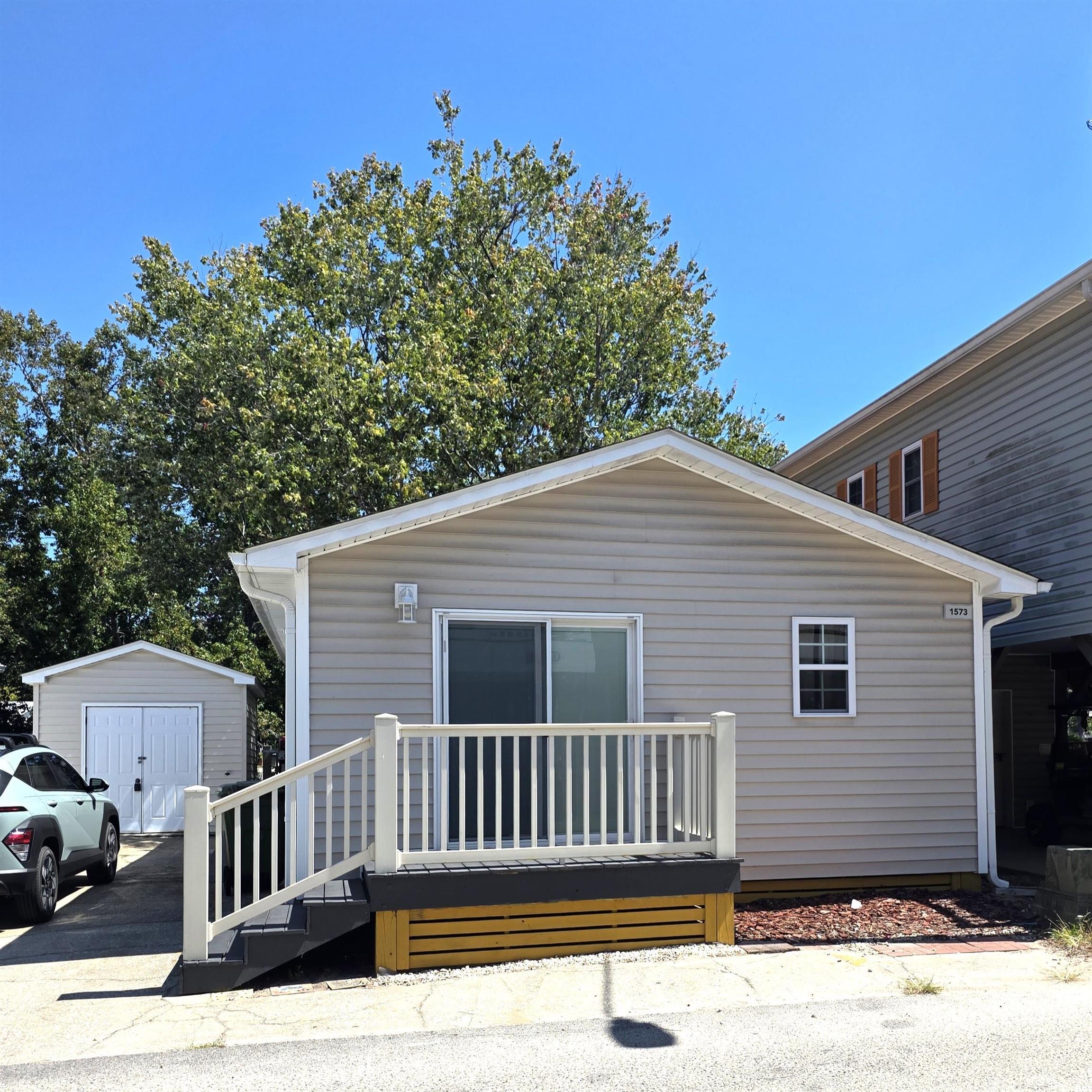 6001-1573 S Kings Hwy. Myrtle Beach, SC 29575