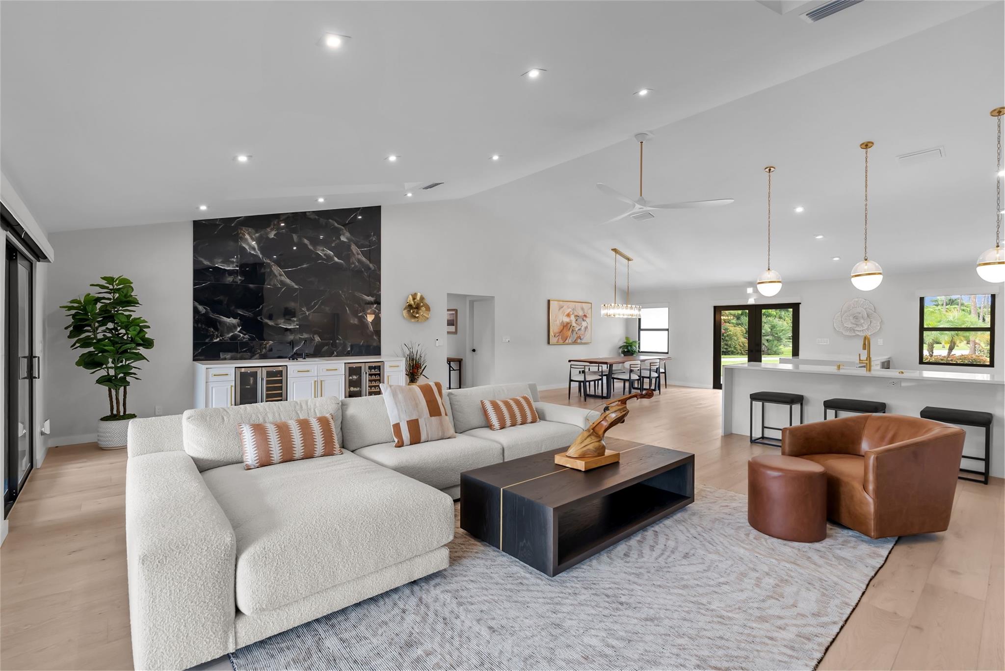 8611 Gullane Ct