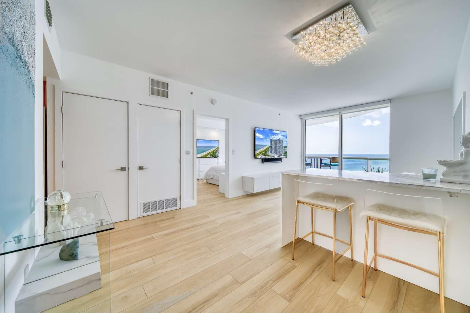 Apartamento para Alugar em Miami Beach, FL