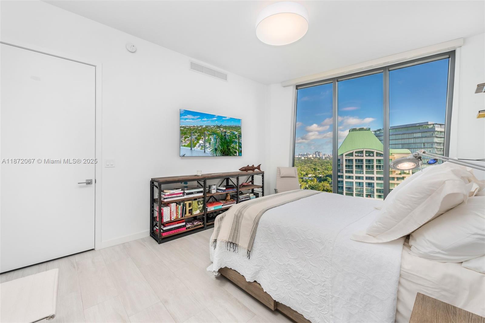 Property photo # 8