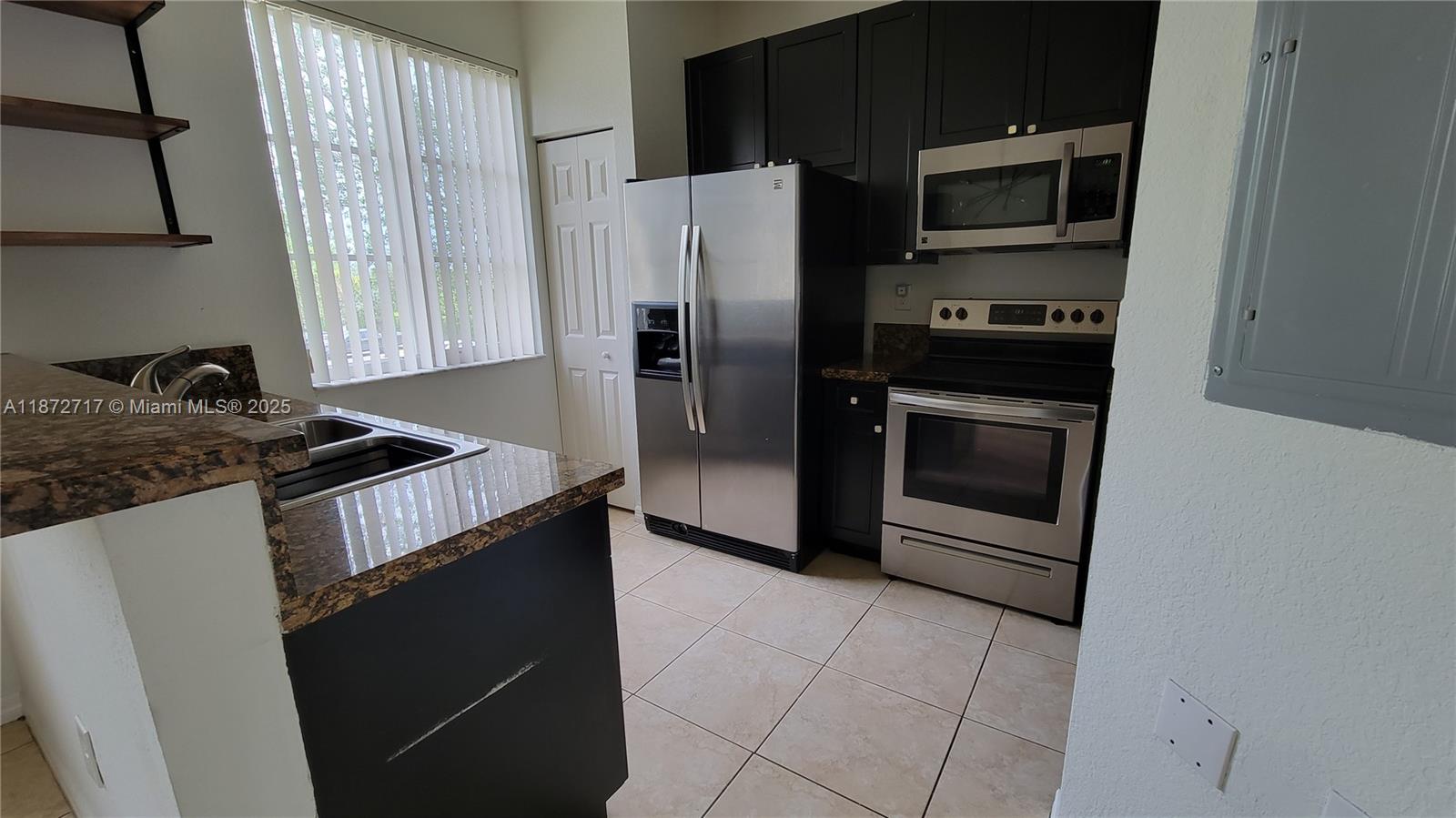Property photo # 4