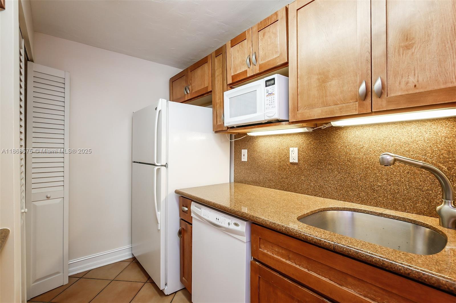 Property photo # 8