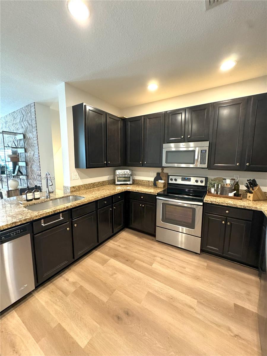 Property photo # 9