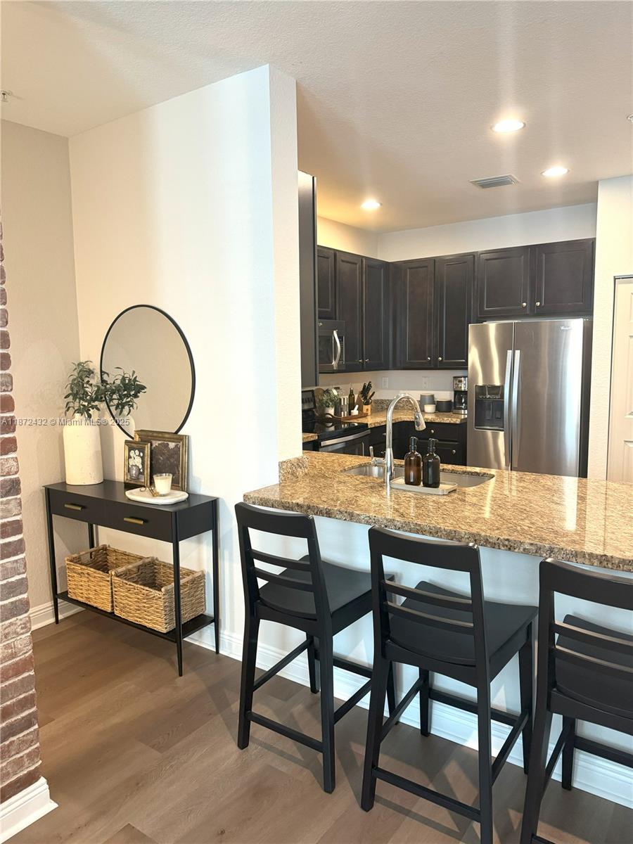 Property photo # 6