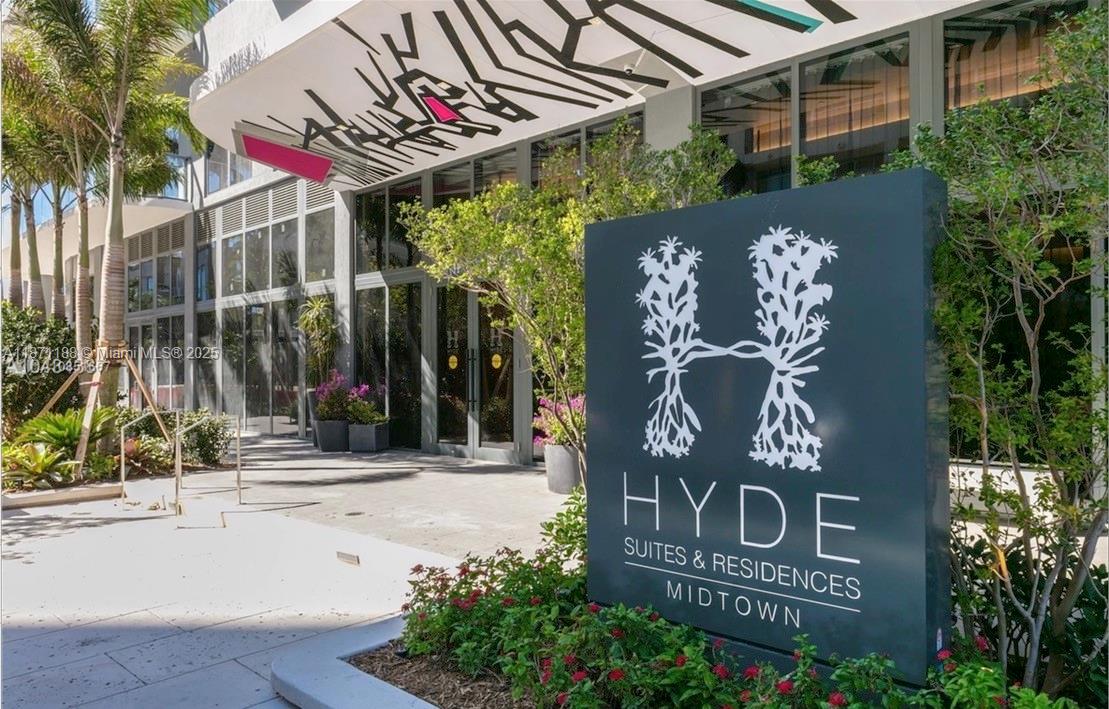 121 34 ST Unit 901, Miami, Florida 33137