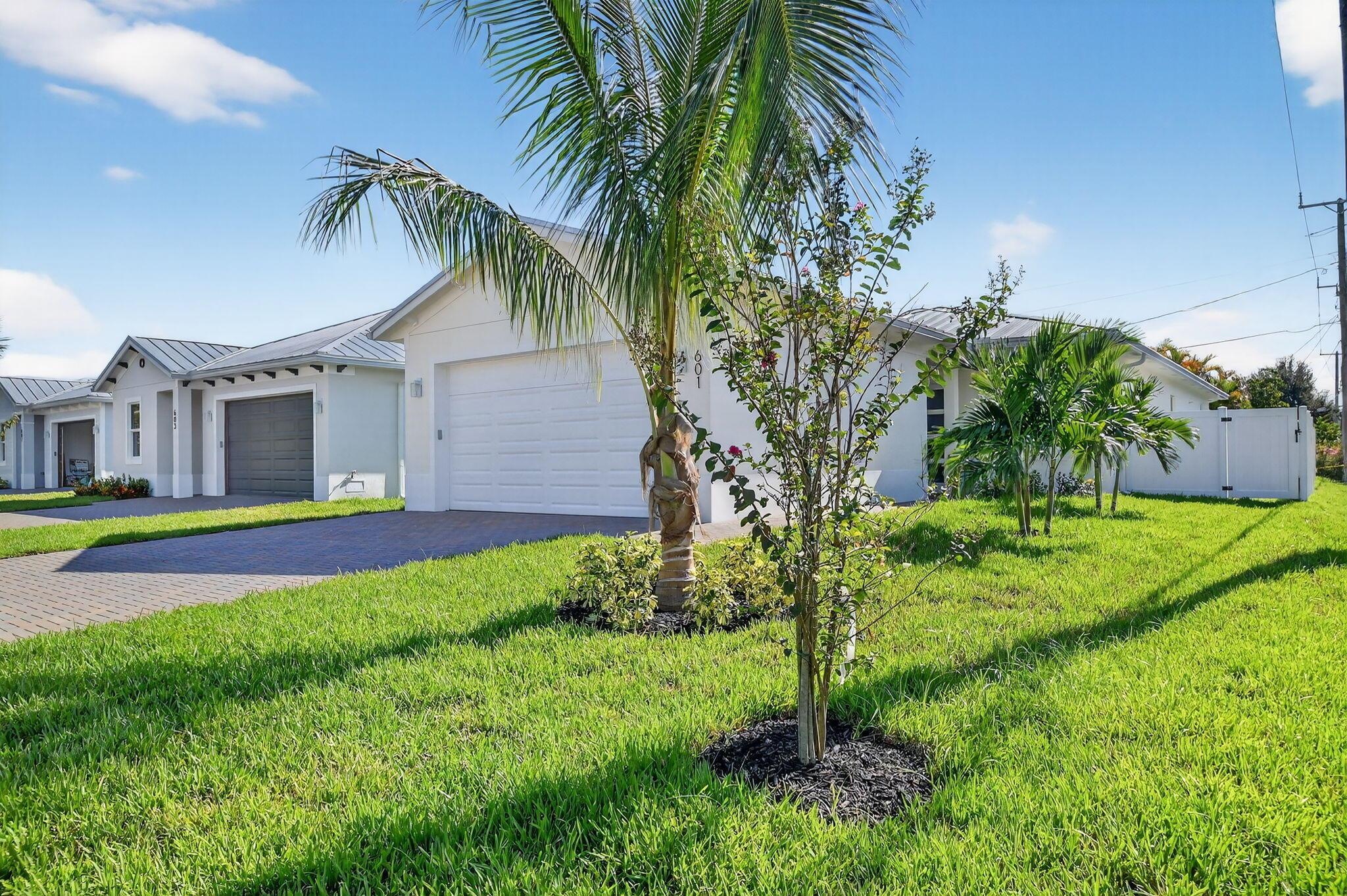 601 Loxahatchee Drive, Jupiter, Florida 33458
