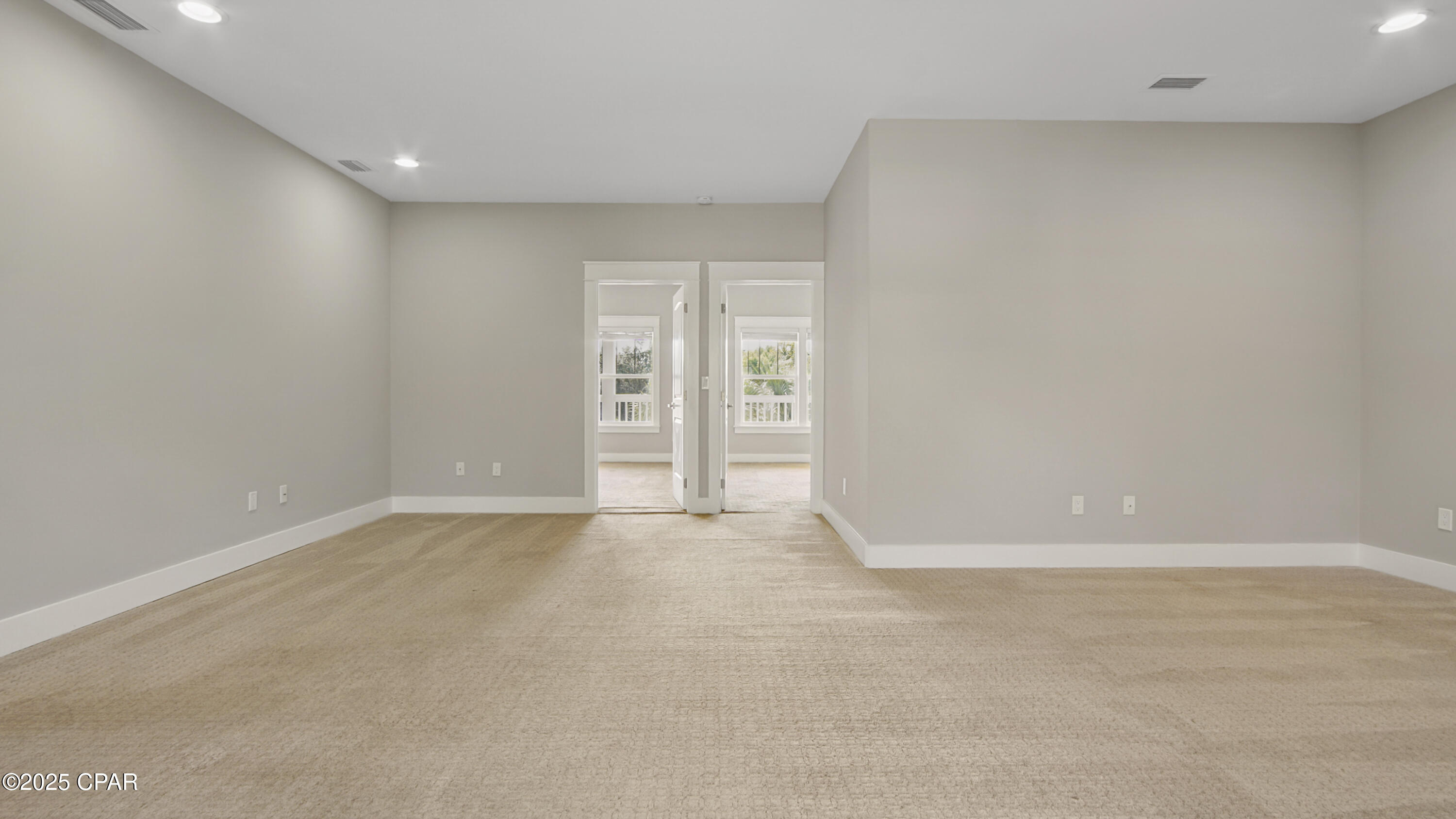 Image 19 For 411 Paradise Boulevard