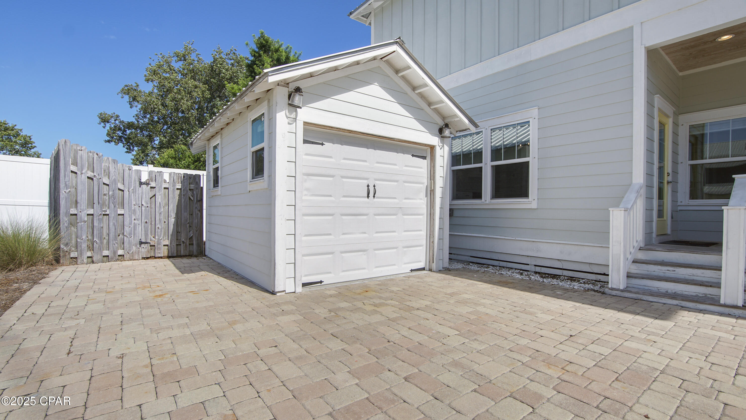Image 30 For 411 Paradise Boulevard