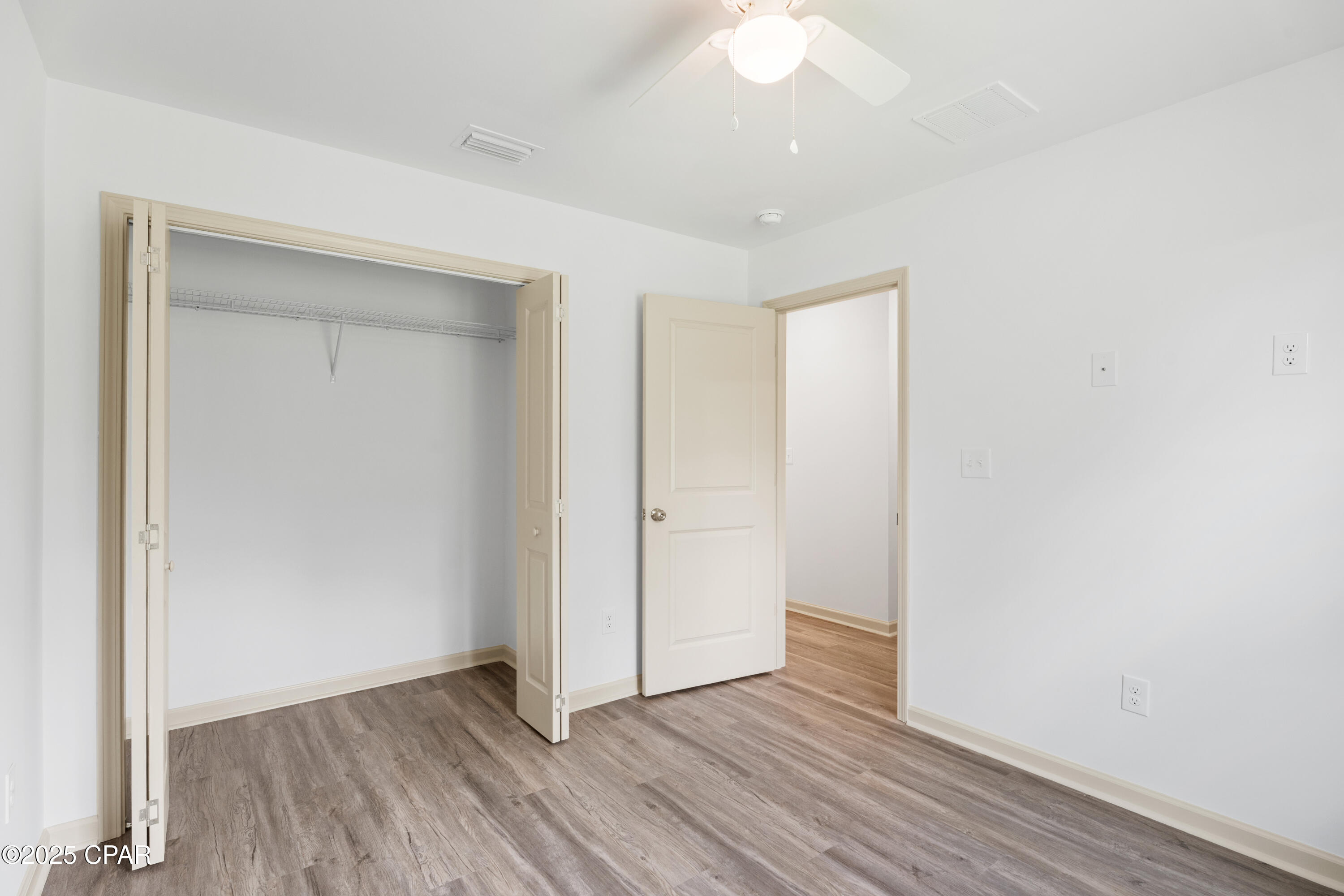 Image 10 For 402 Church Avenue
