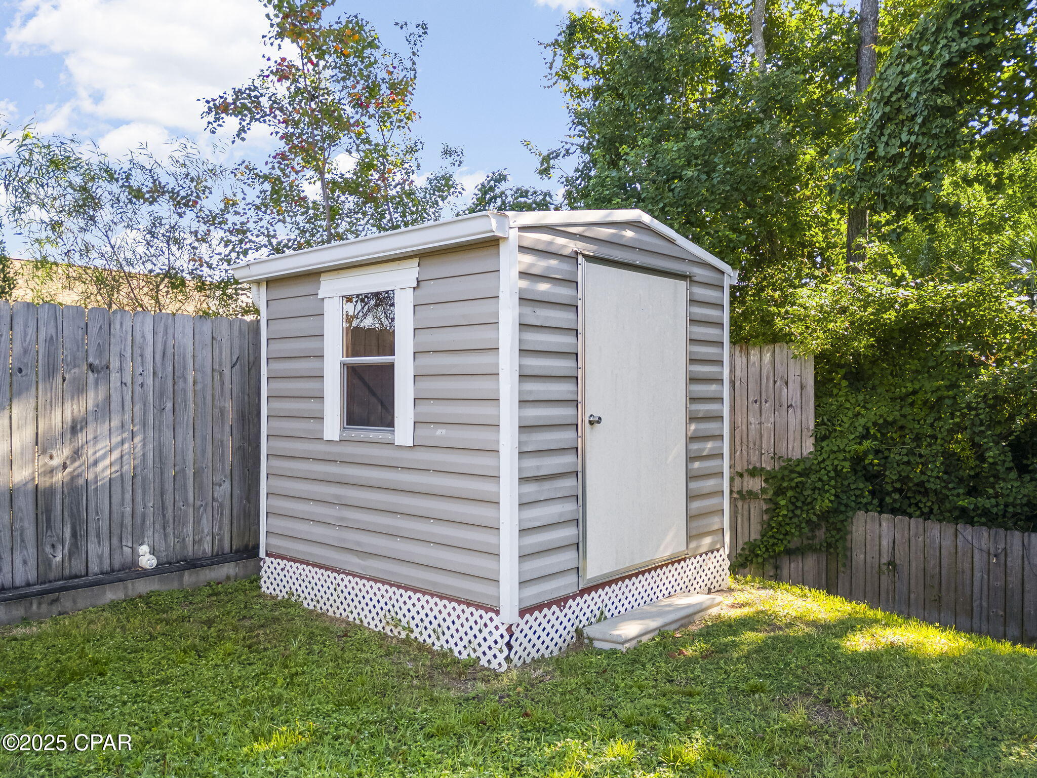 Urbrsfoy5kvjaf Bb3f00lyux3hagneo4_enbbhif88