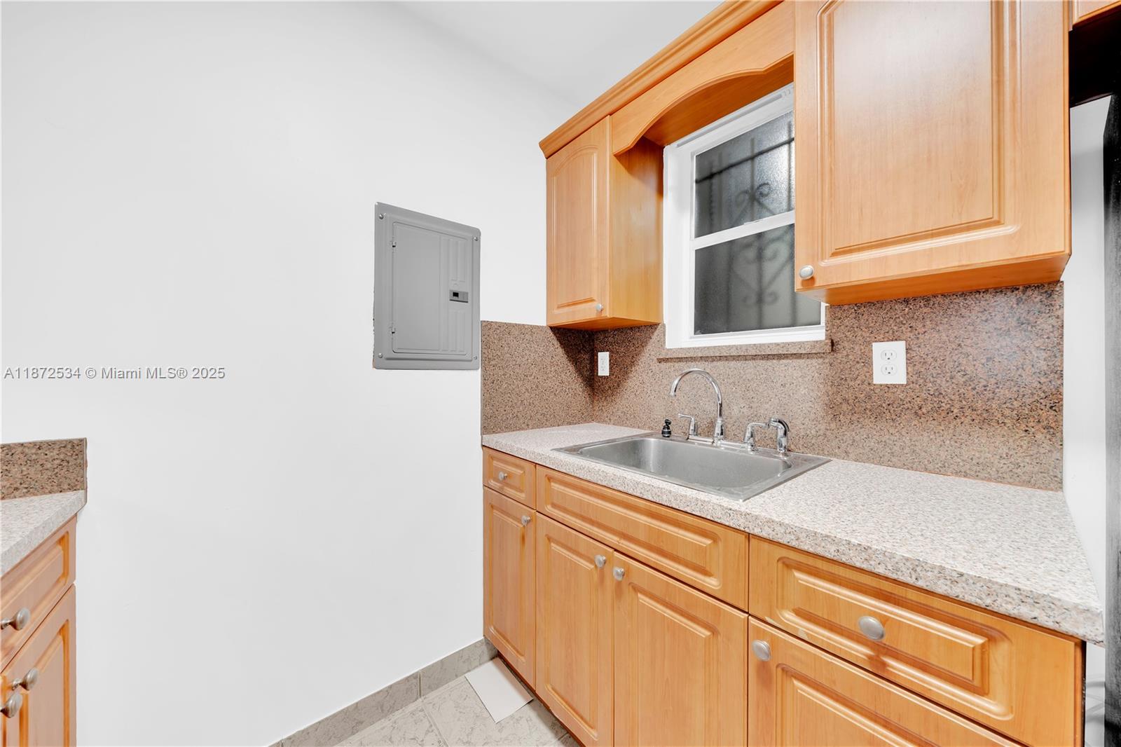 Property photo # 8