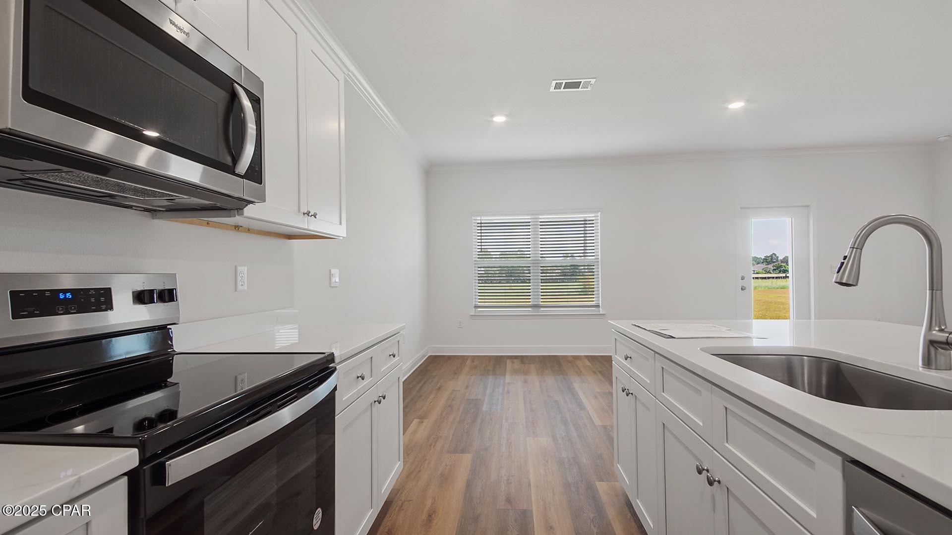 Y Rmoebe7so Hi0qssvwzw01c66evgi3q8b53vf4zfc