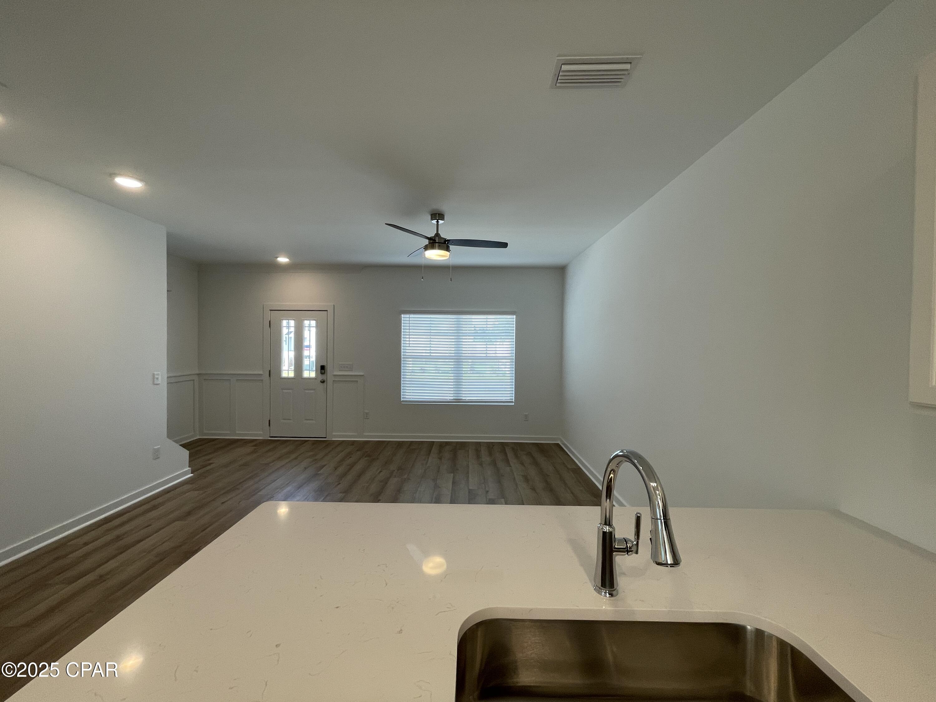 Fzeeaqslgmau0n_15ha47js2tpvsi9aoui4eluyh0hw