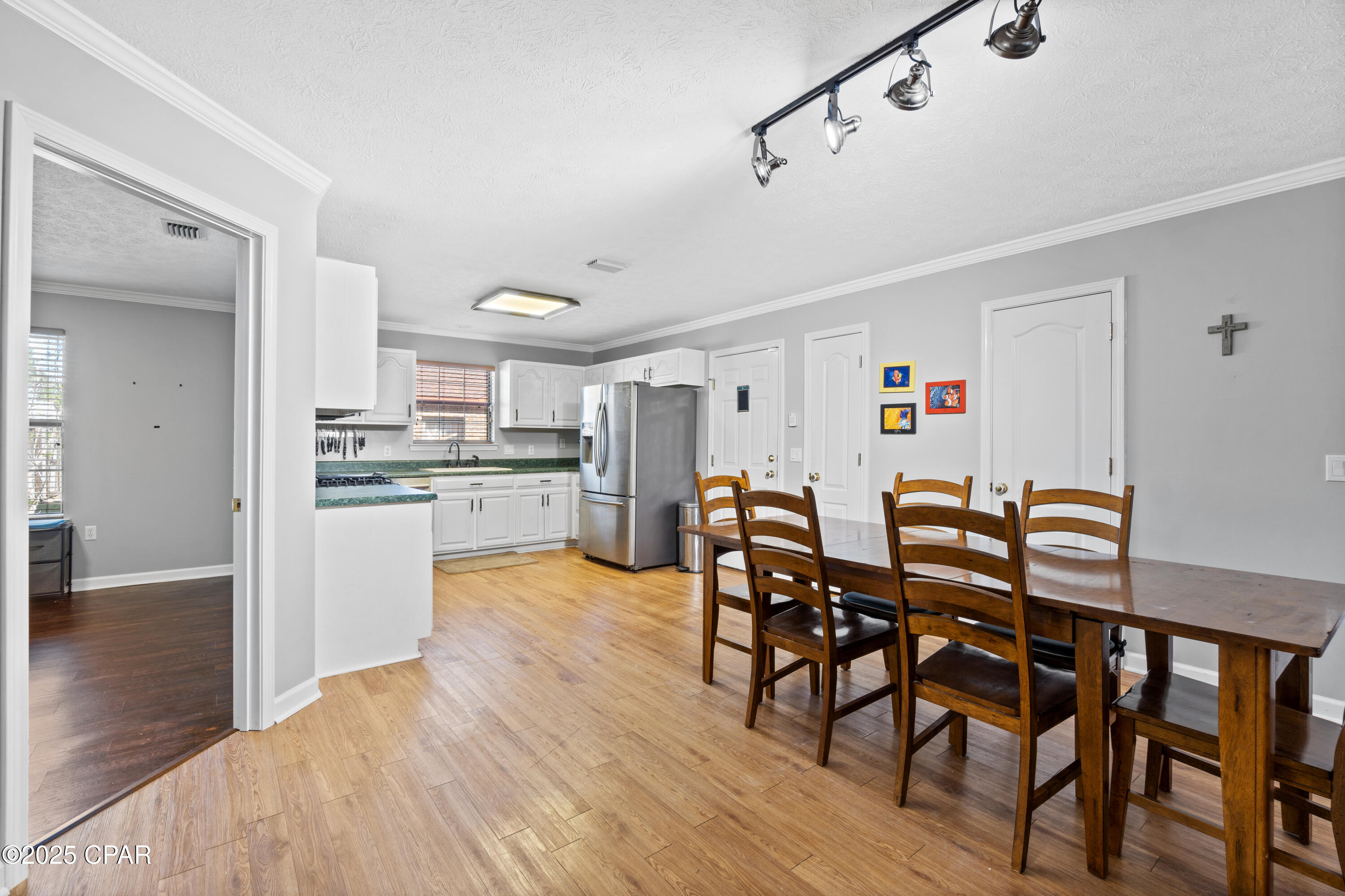 Image 8 For 1325 Fairland Avenue