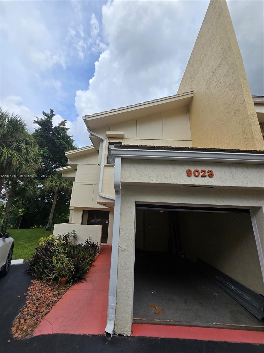 Property photo # 8