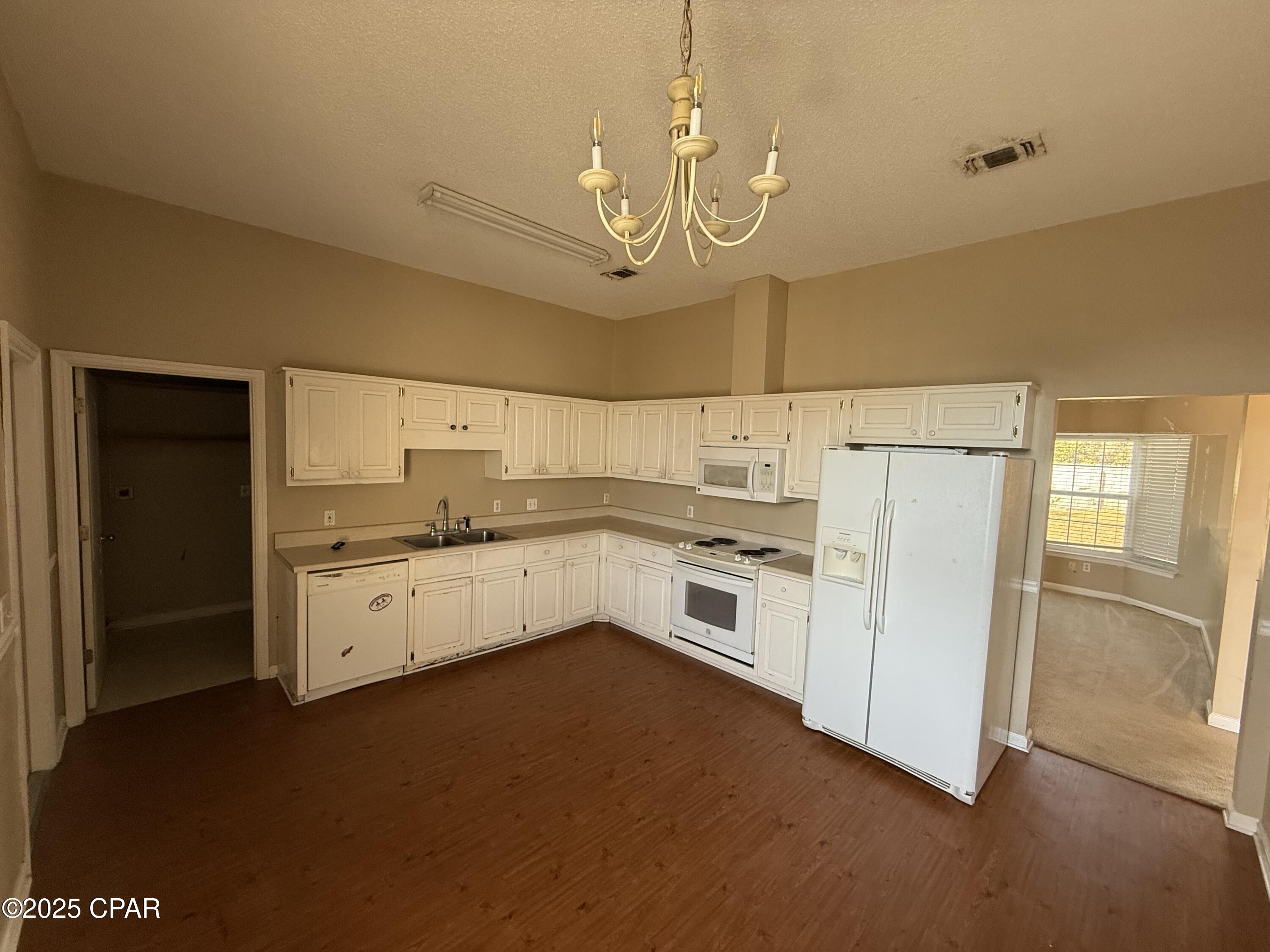 3iuell6ypkyzhu_j3vf0xbfx1ry Edue1llrkf_17c4