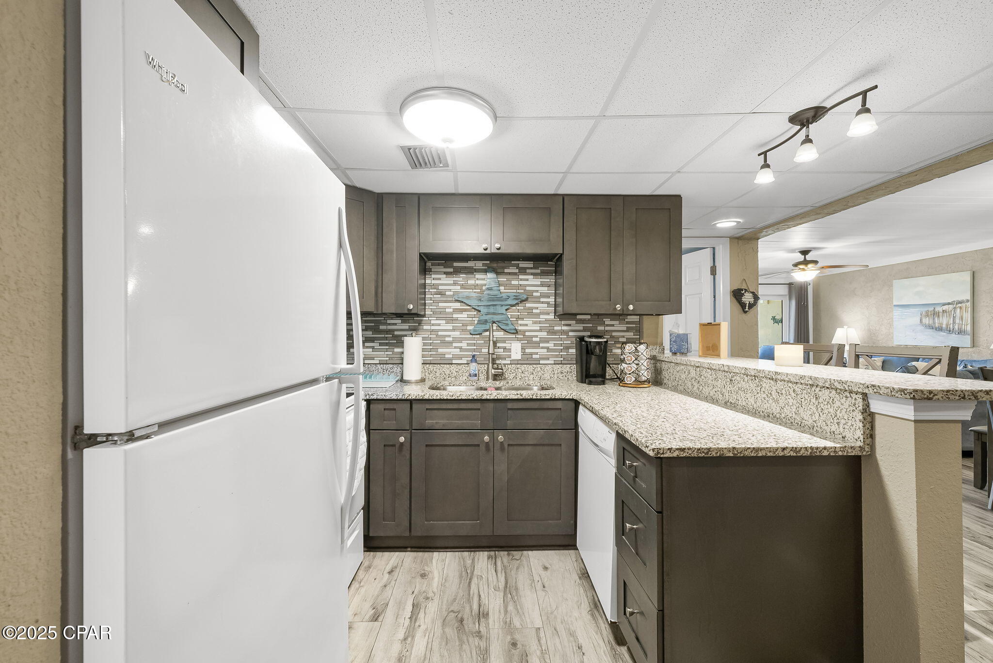 Mzh Rqeio_r41vzyqrifom_4fwva0s8s8bs Inxatdm