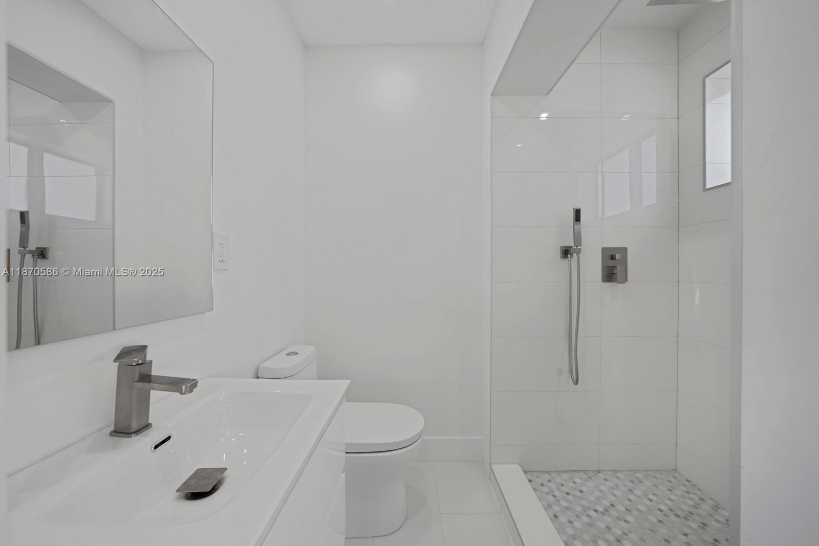 Property photo # 6
