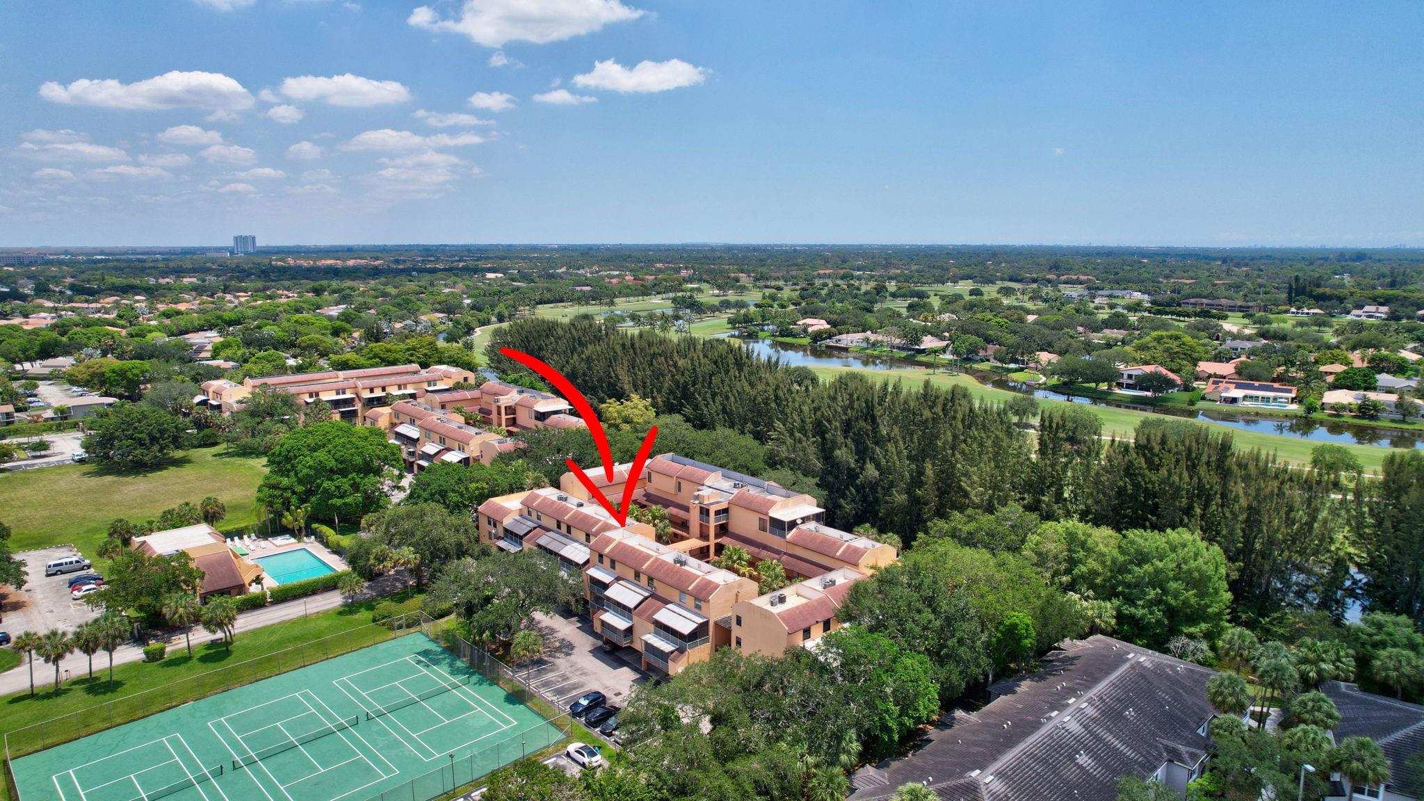 Lago West Condominiums