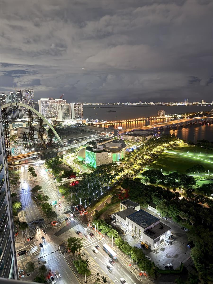 888 Biscayne Blvd #3311, Miami FL 33132