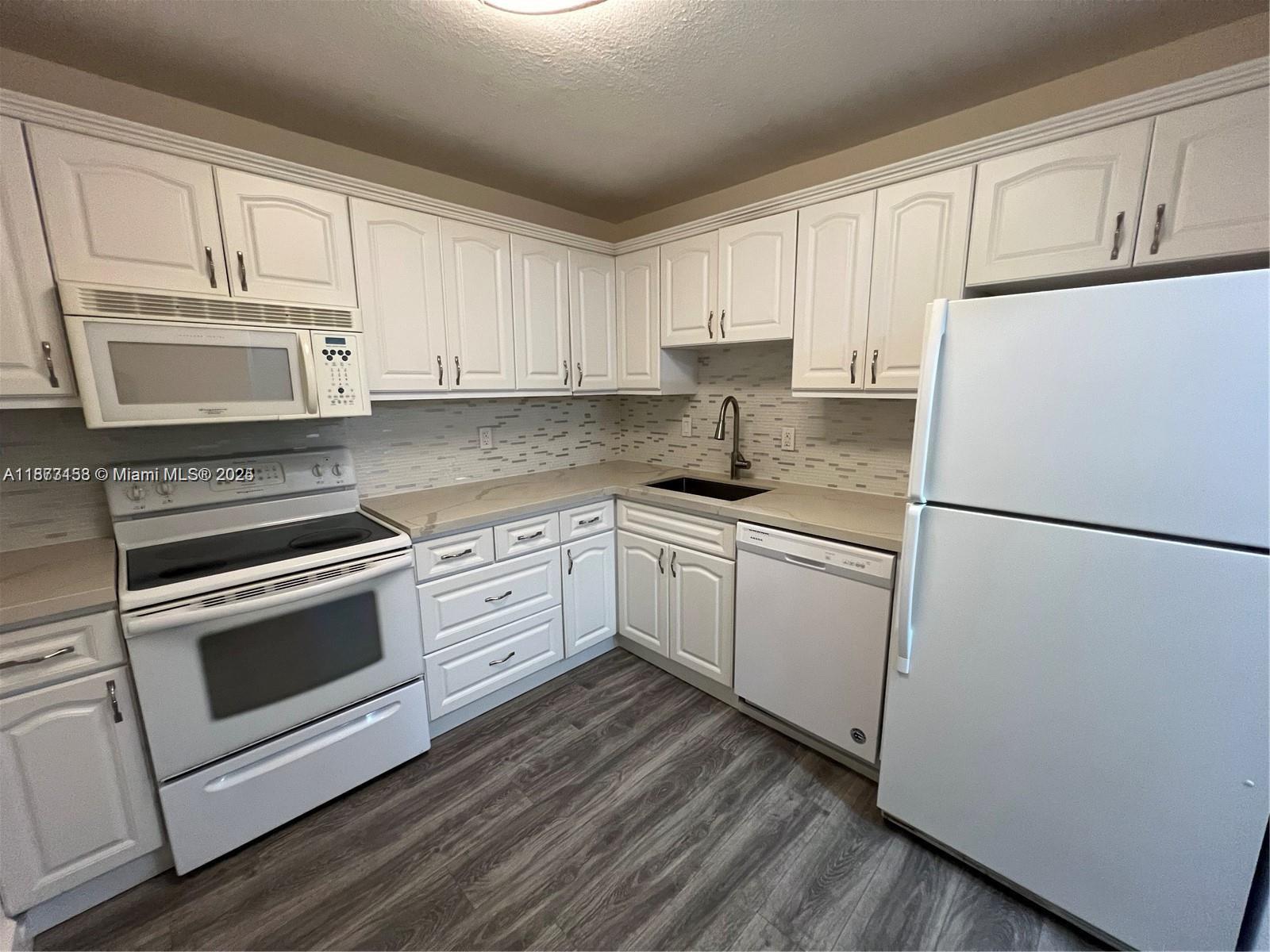 Village Of Kings Creek Co