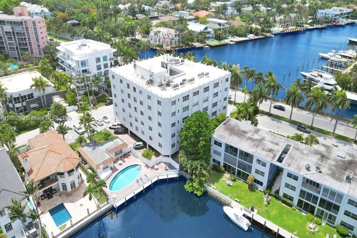 Las Olas Villas Condo