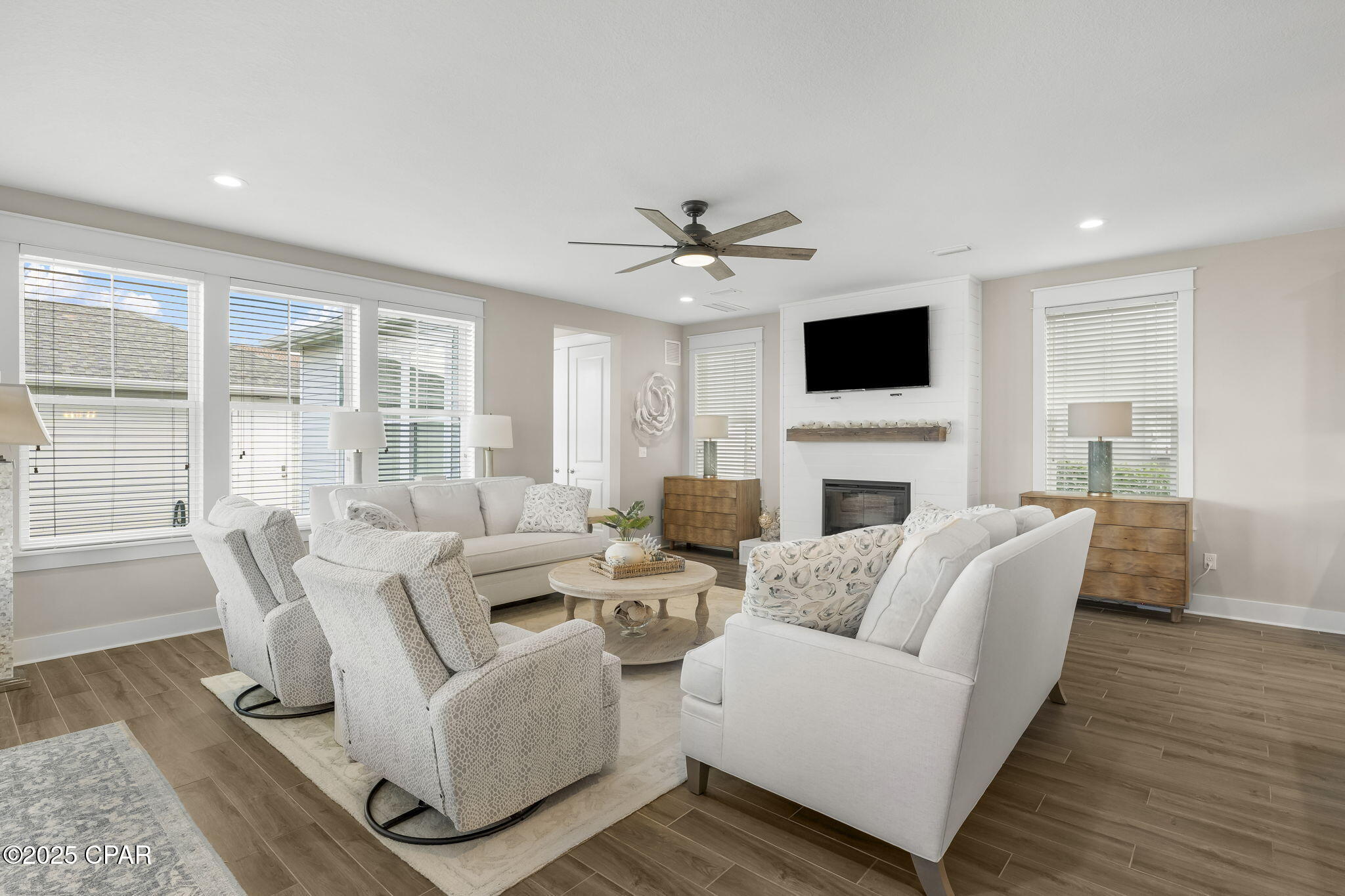 B7jetisvyx93hymedadyeetc Ga5r Dlvp7xbwjzzae