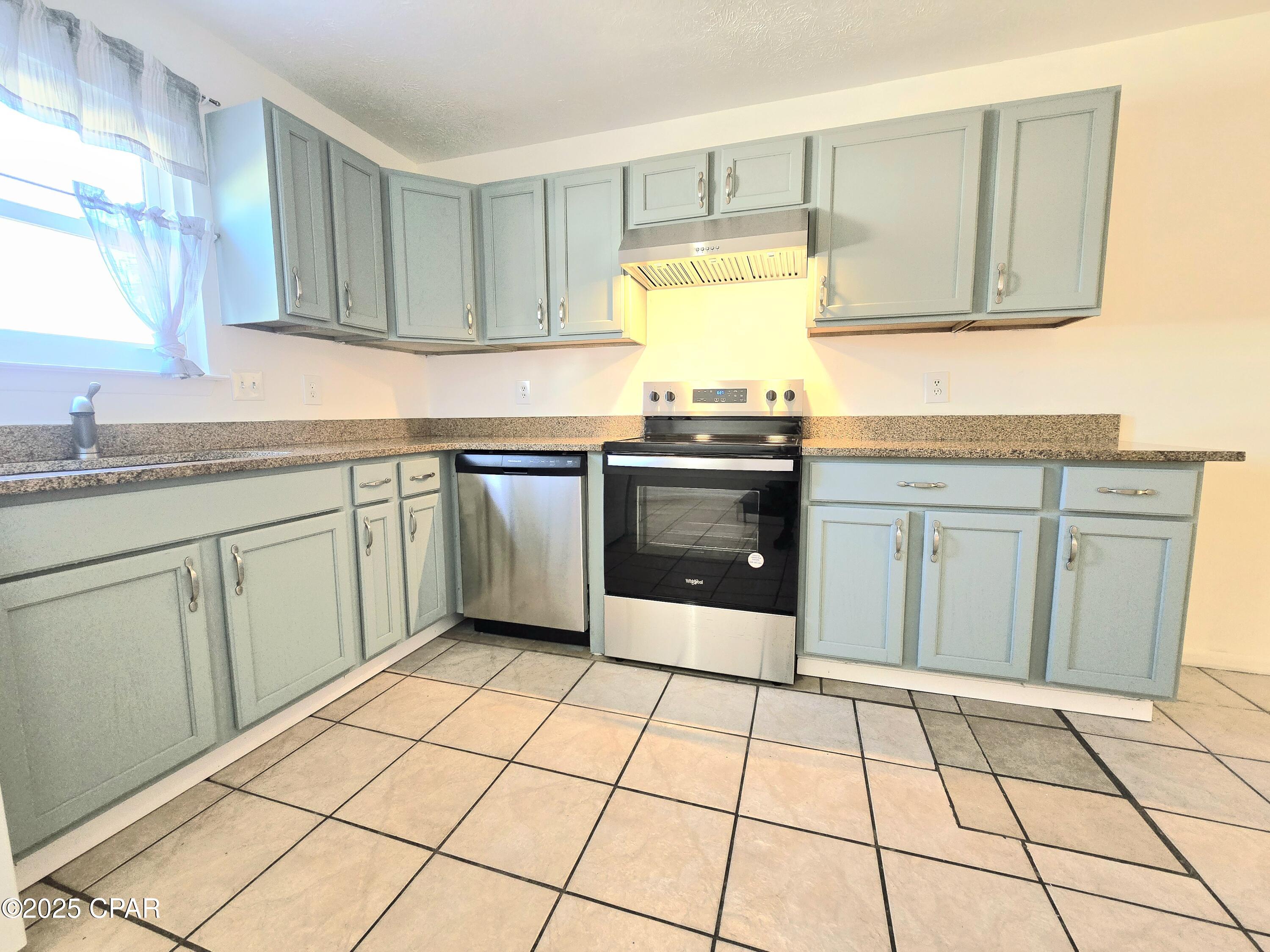 Mxvploffkoqneexhocba P6rbtkovpufplba5vljsek