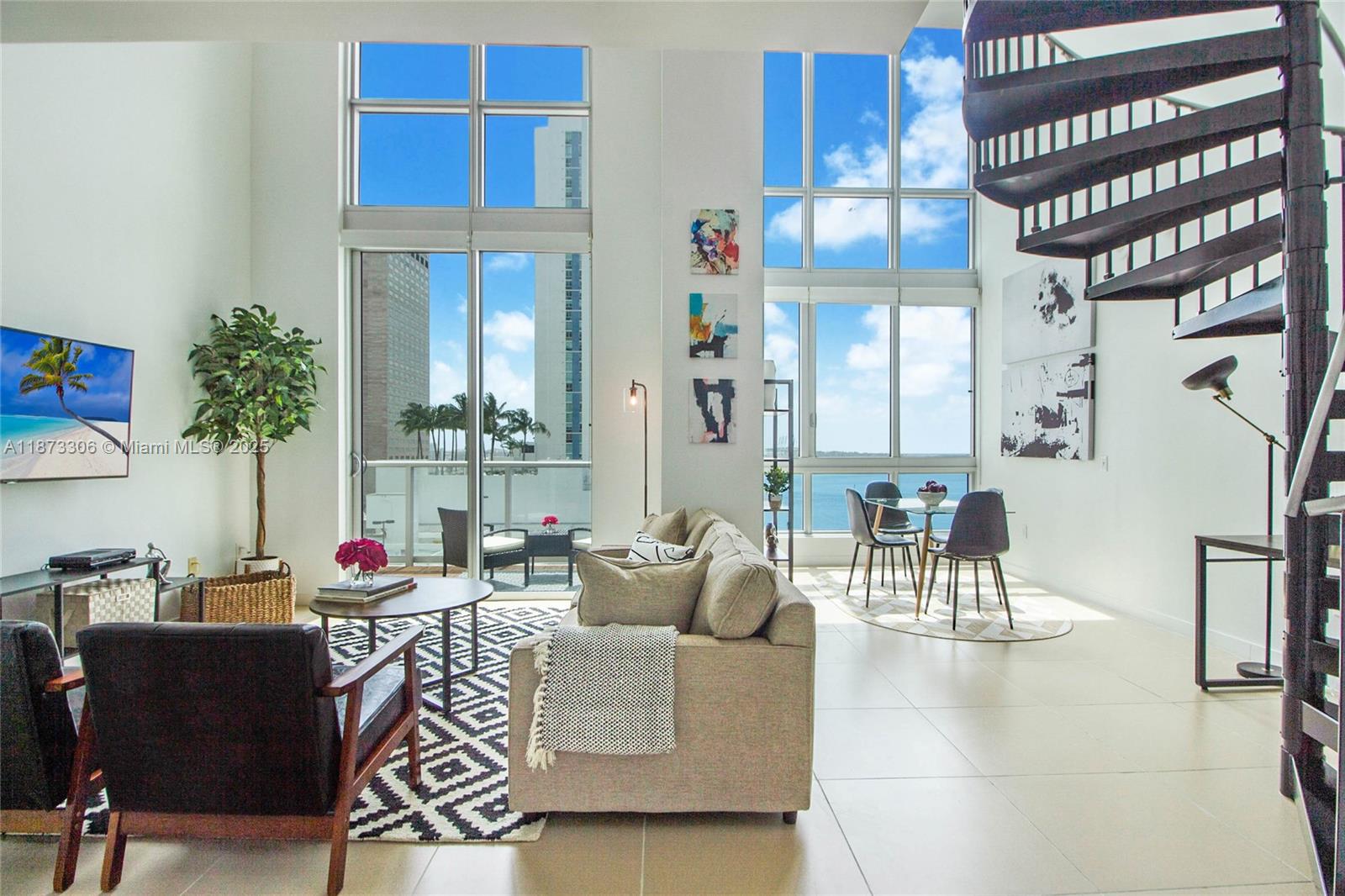 300 S Biscayne Blvd #L-1228, Miami FL 33131