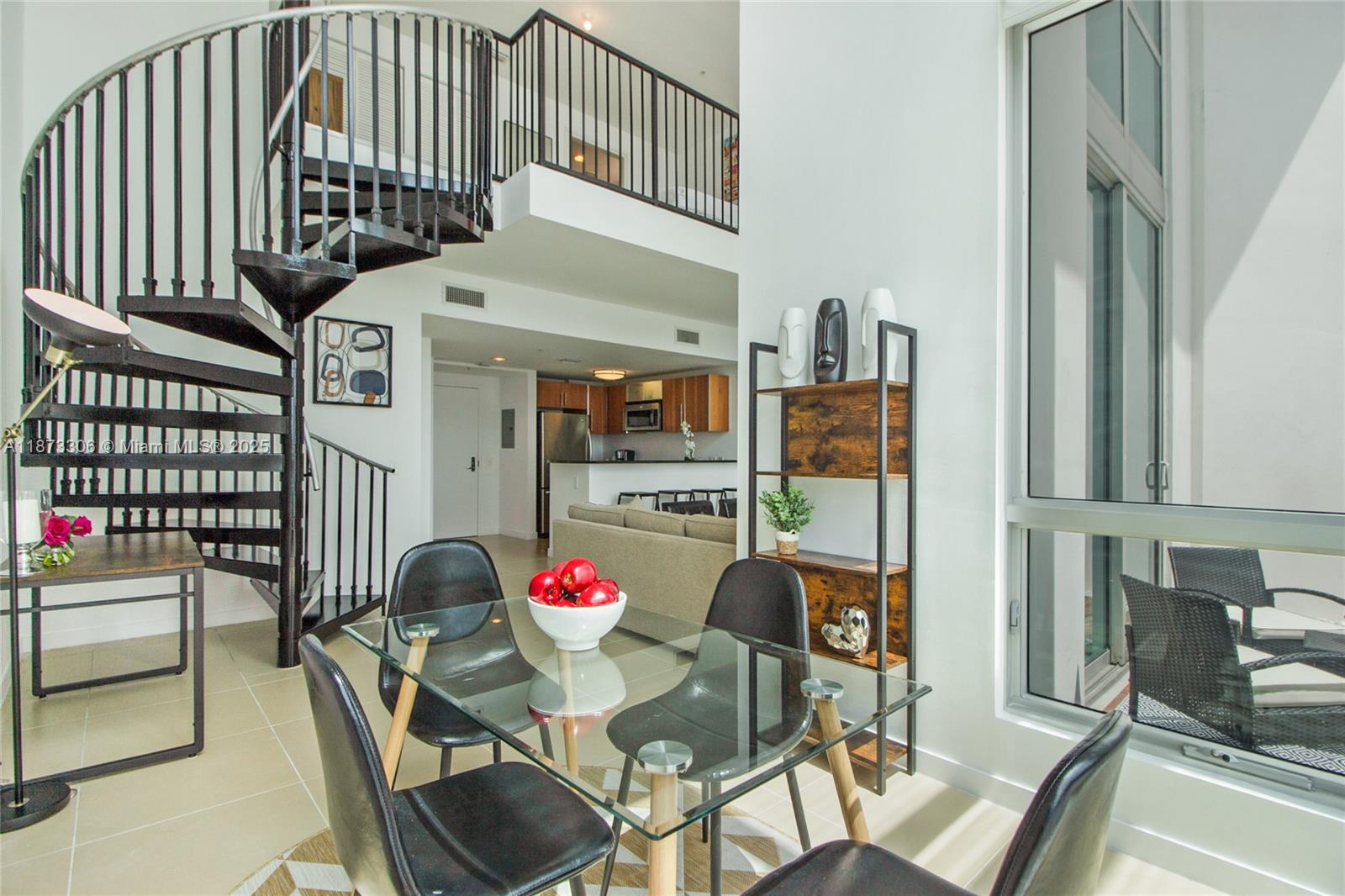 300 S Biscayne Blvd #L-1228, Miami FL 33131