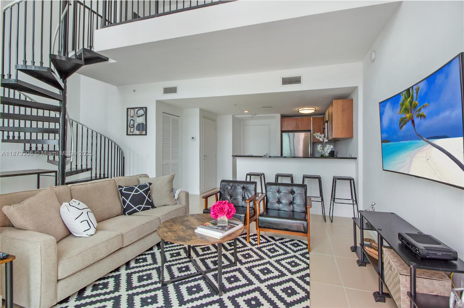 300 S Biscayne Blvd #L-1228, Miami FL 33131