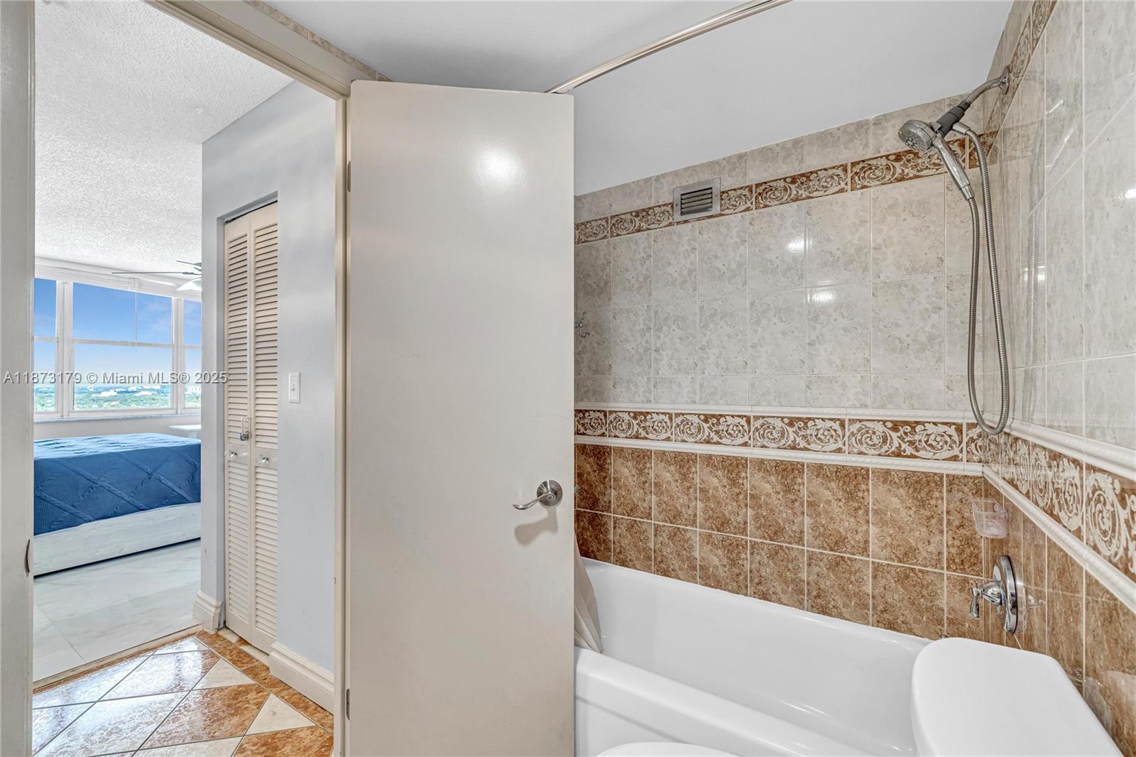 Property photo # 6