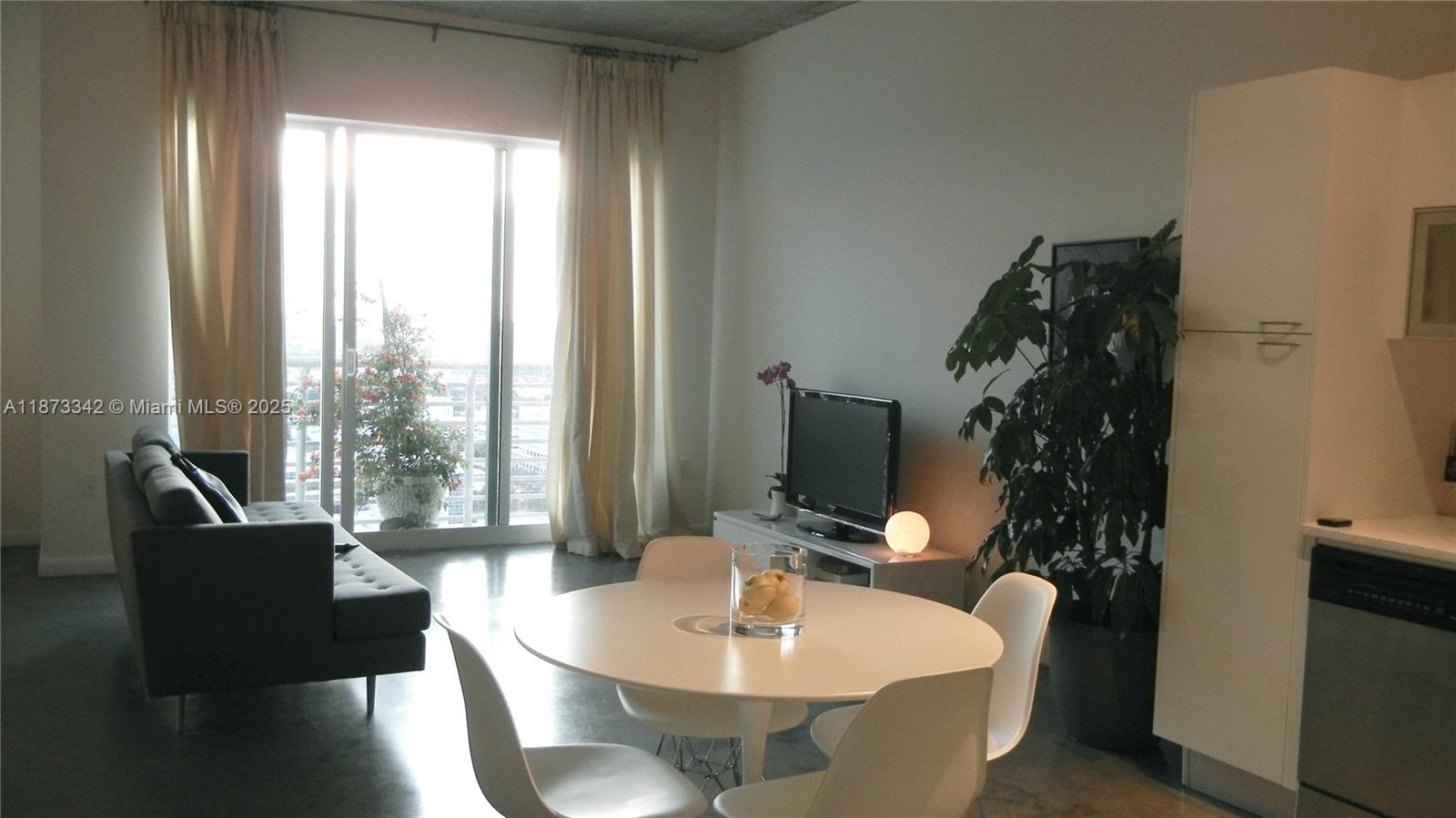 Property photo # 4