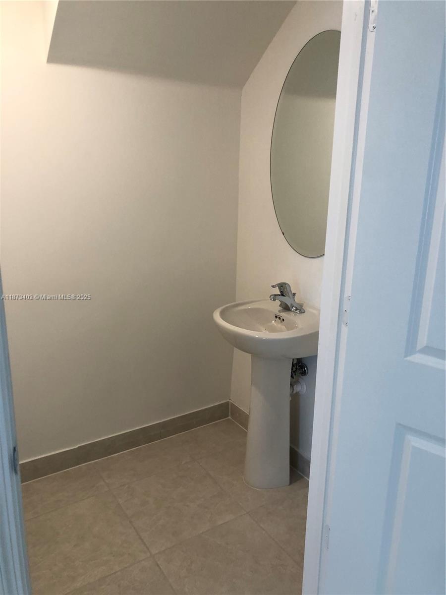 Property photo # 7