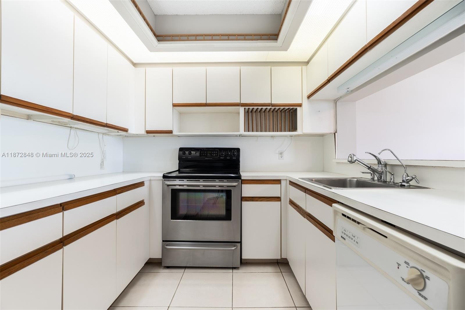Property photo # 2