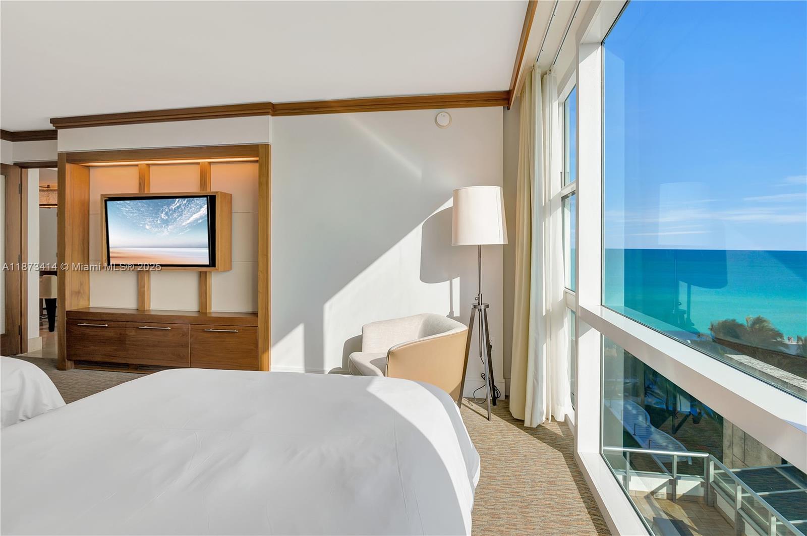 6801 Collins Ave #806, Miami Beach FL 33141