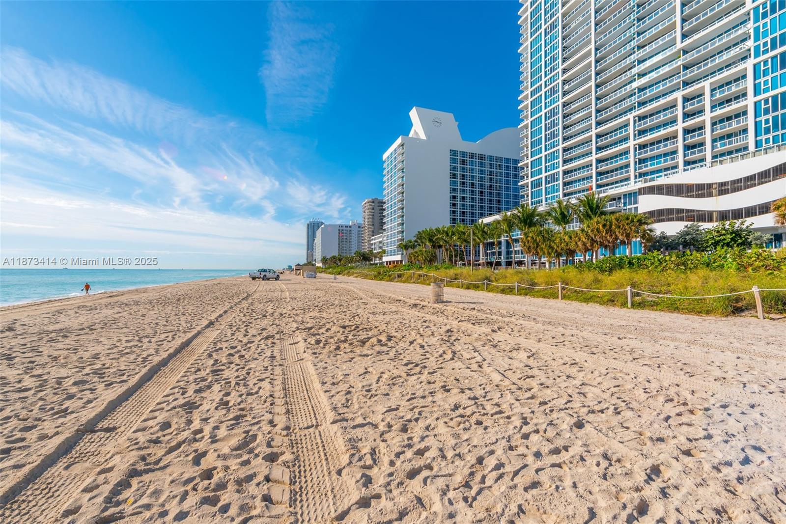 6801 Collins Ave #806, Miami Beach FL 33141