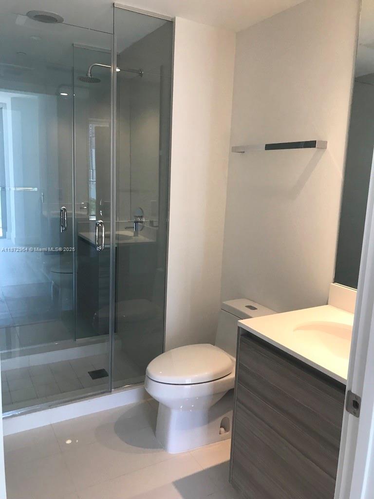121 NE 34th St #1406, Miami FL 33137