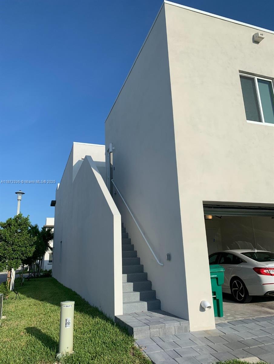 Property photo # 9