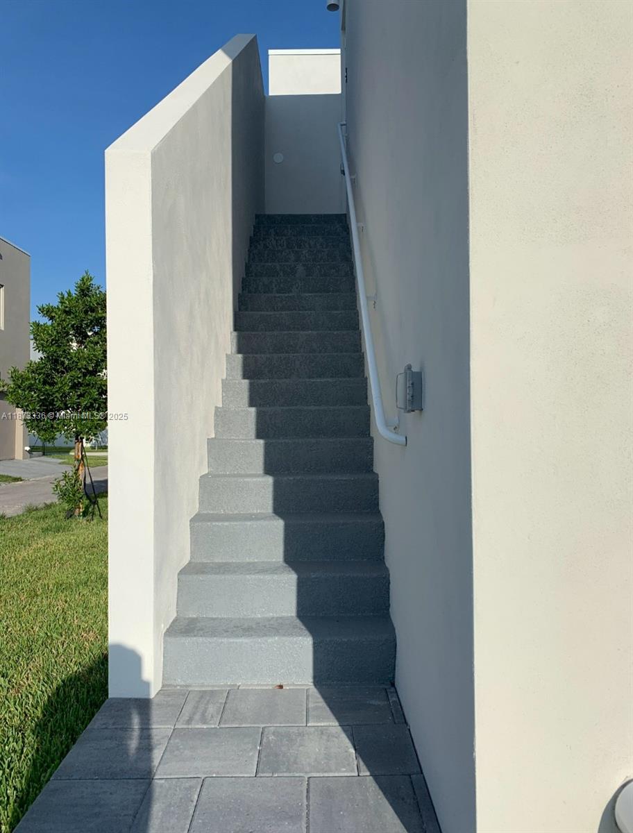 Property photo # 8