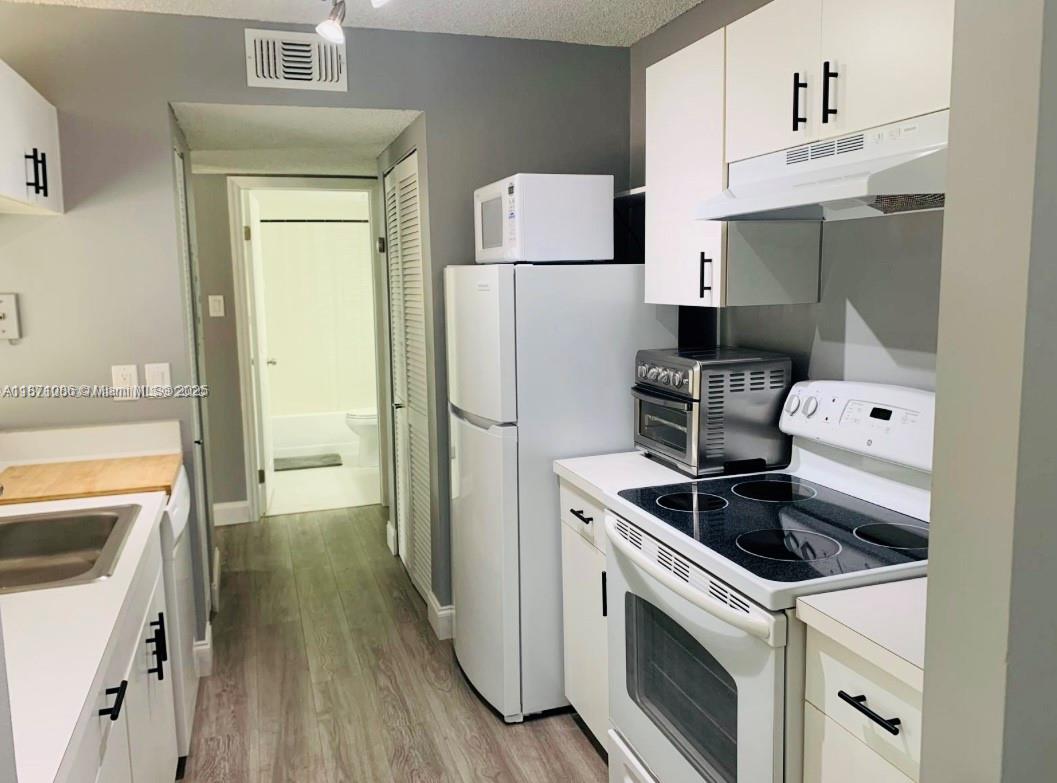 Property photo # 9