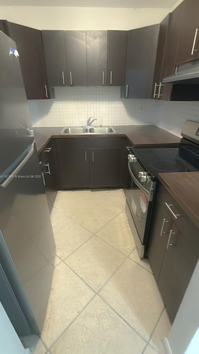 Property photo # 9