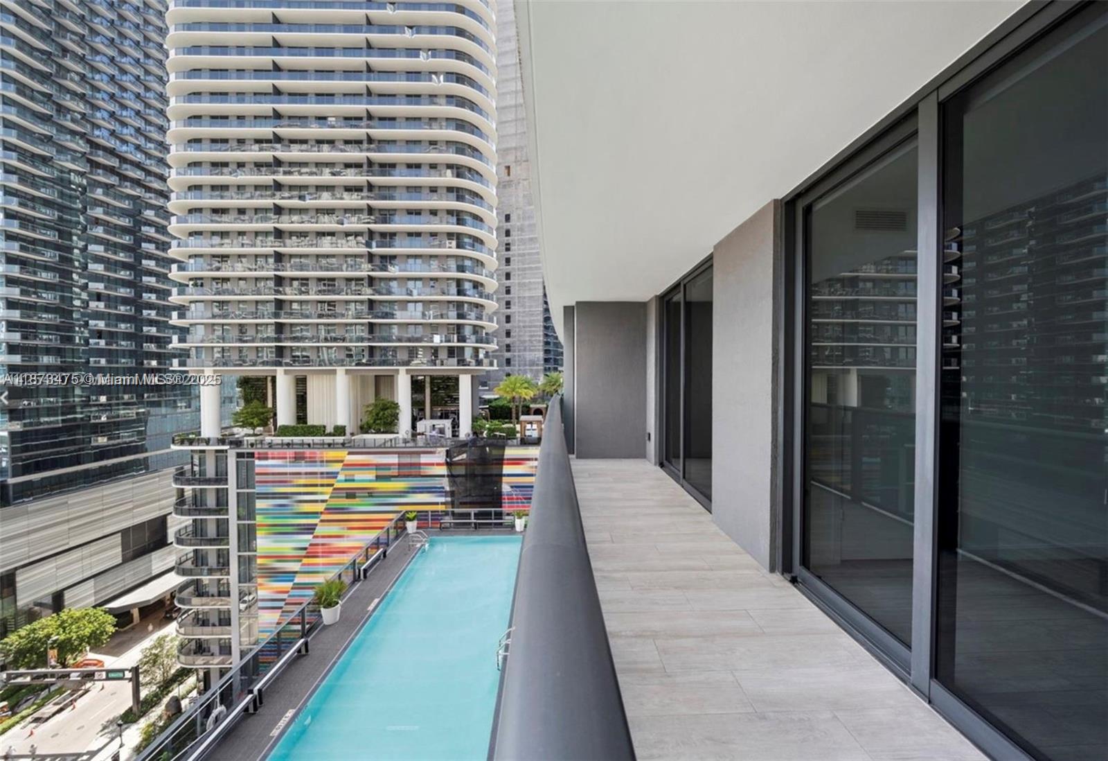 Apartamento à Venda em Miami, FL